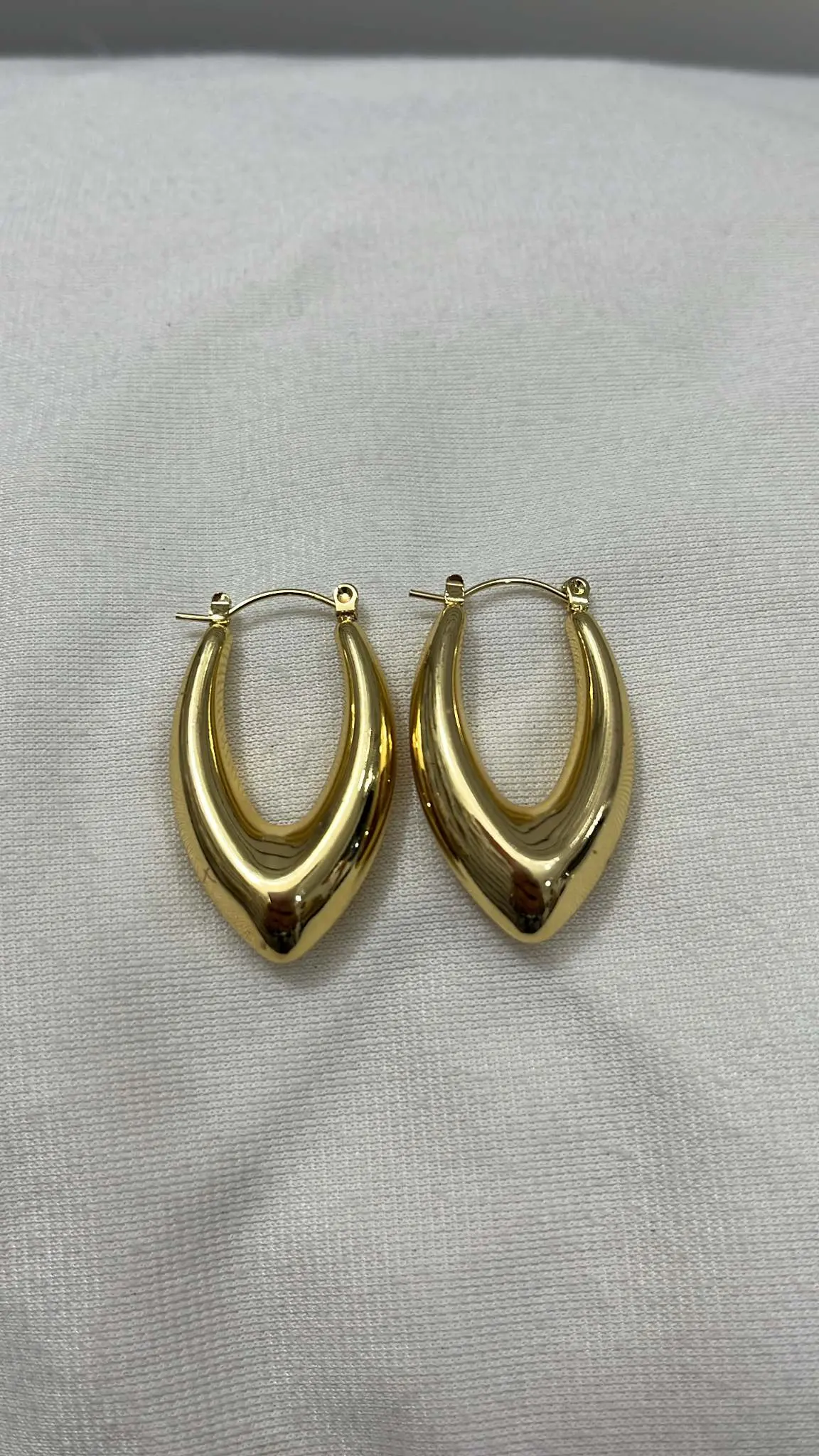 Fotografía de Arete Aura Gold
