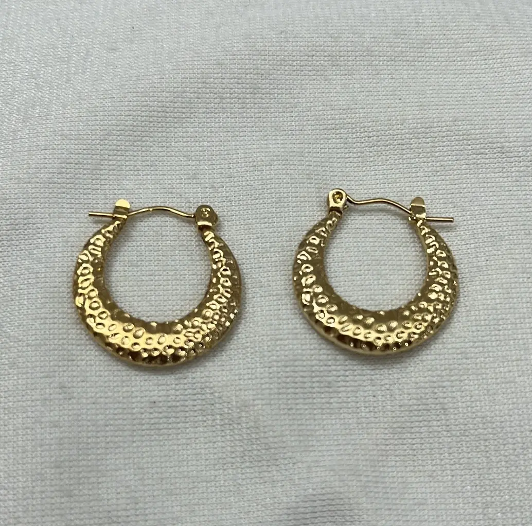 Fotografía de Arete Martillada Gold