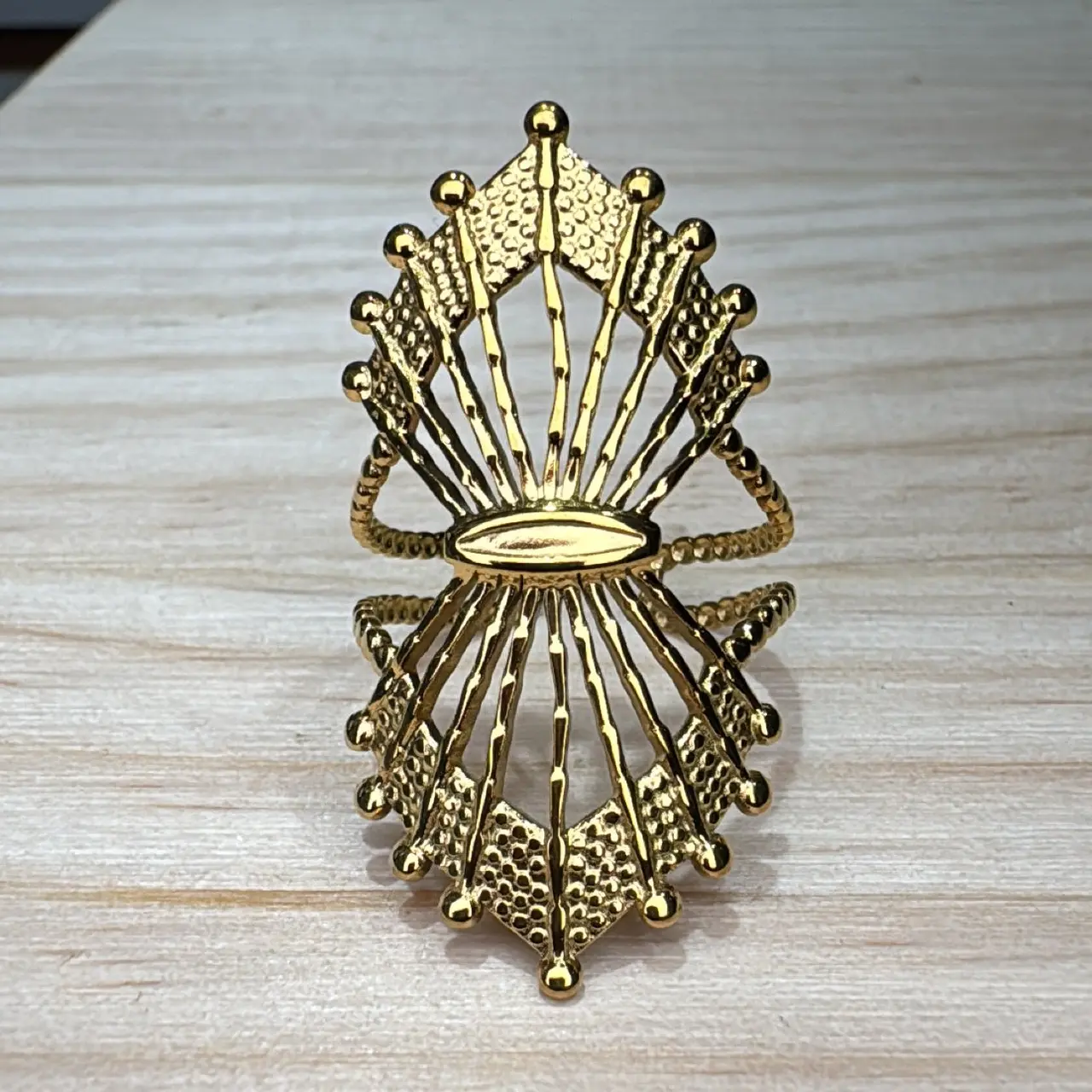 Fotografía de Anillo Escudo Gold