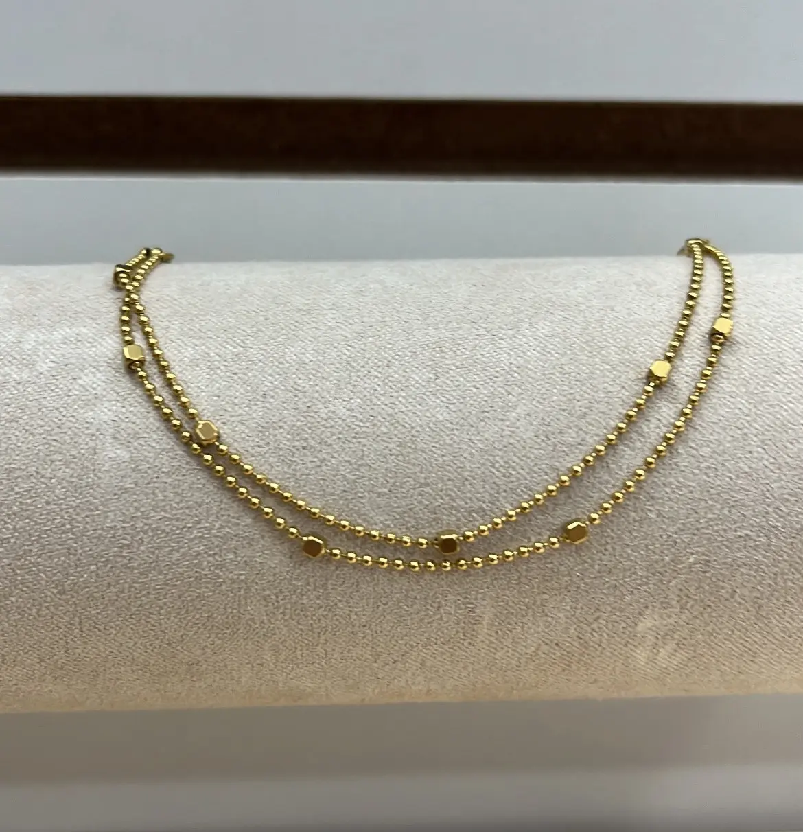 Fotografía de Pulsera Hilo Gold