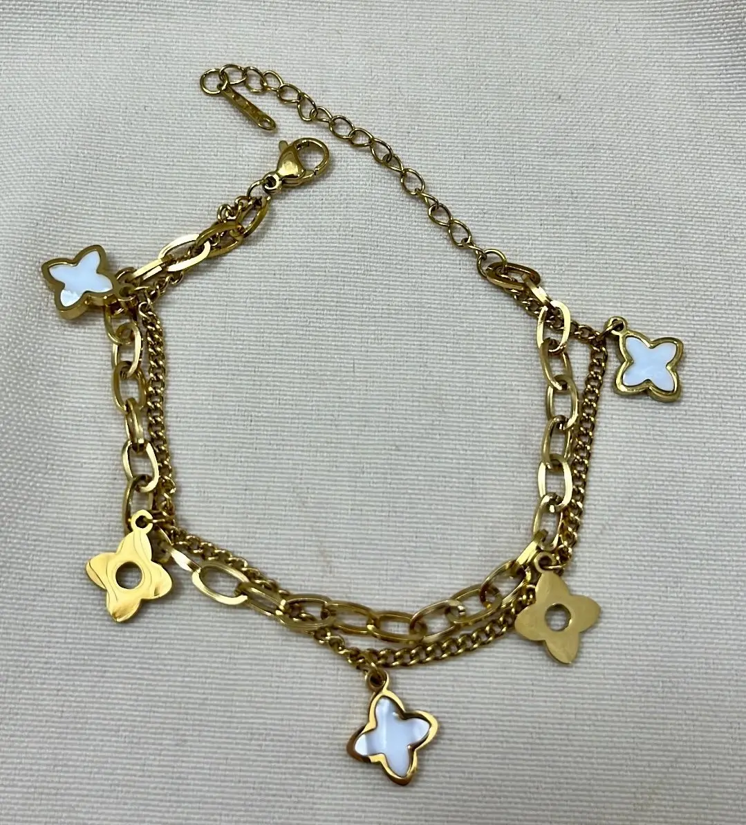 Fotografía de Pulsera Azahar Blanca Gold