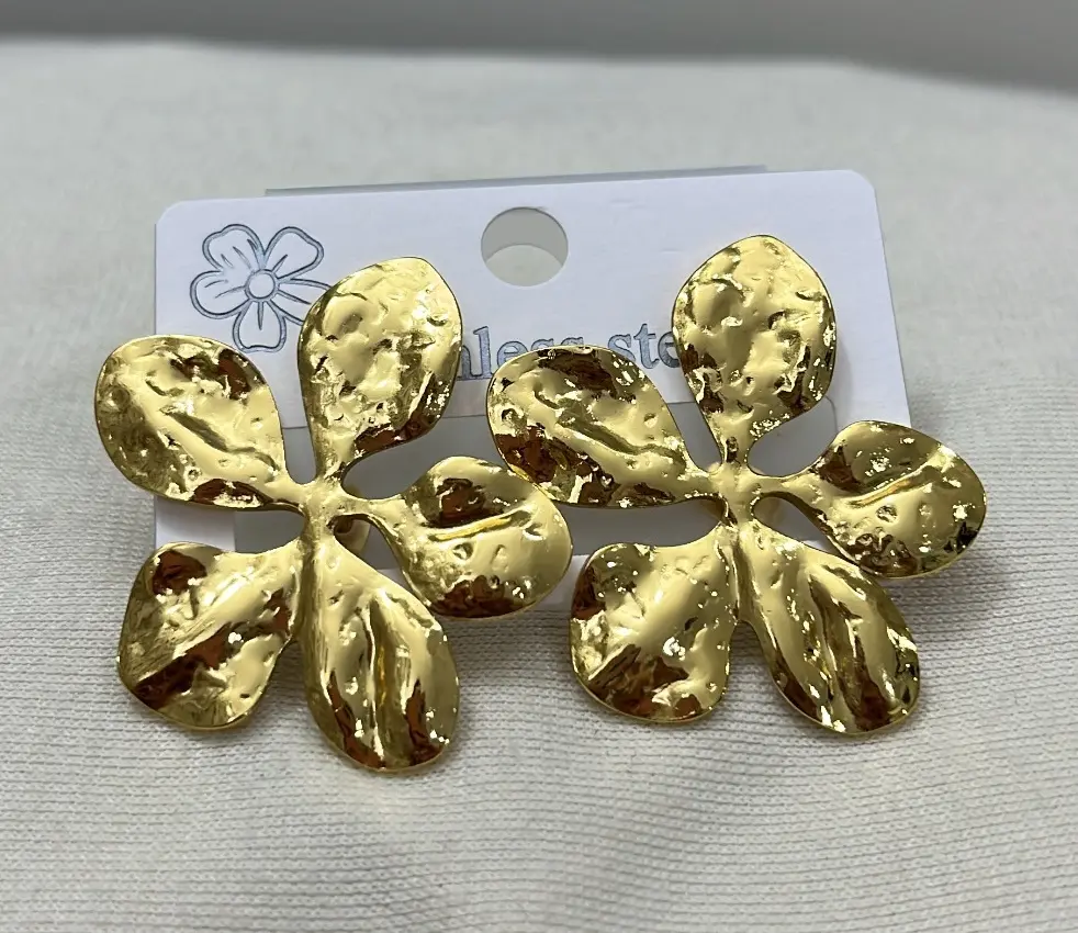 Fotografía de Arete Rocio Gold